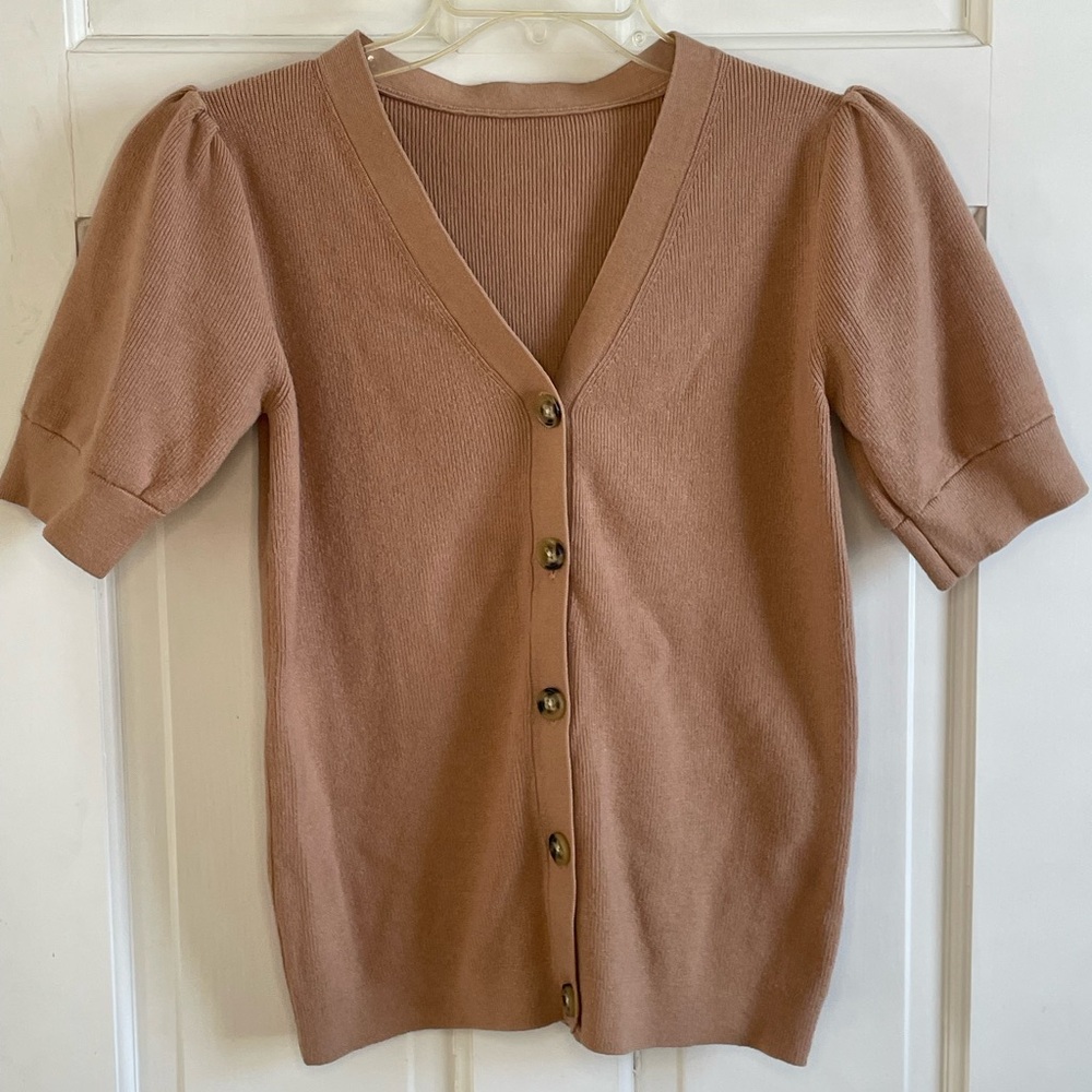 Stylish V-Neck Summer spring Cardigan Size S/M short sleeve camel knit sweater